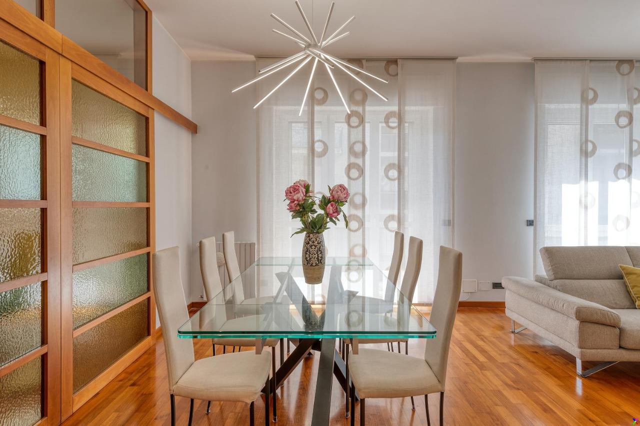 Bnbutler - Stromboli, 22 - Ampio, Luminoso Ed Elegante Milan Extérieur photo